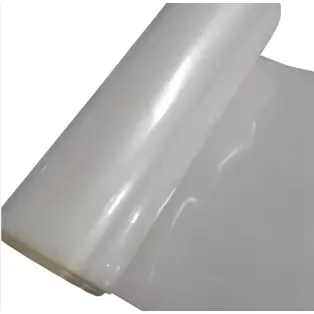 Fîlma plastîk a nermik a zelal